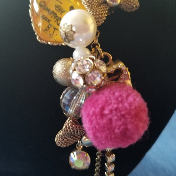 Betsey J VARSITY CRUSH "I ♥ the Quarterback" Varsity Crush Collection Necklace - Picture 7 of 14